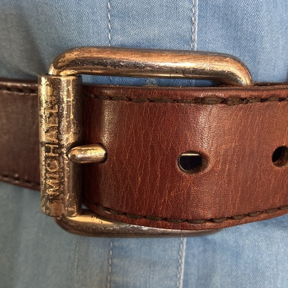 MICHAEL KORS Brown leather belt, monogram metal grommets & buckle. VTG S main image 14